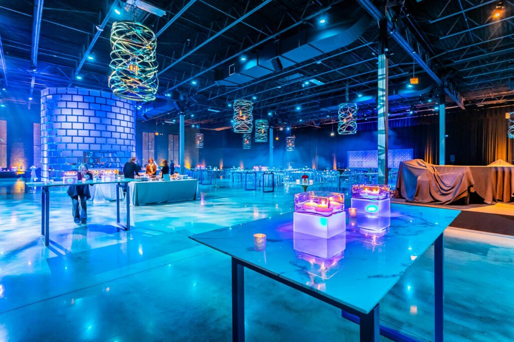 أهمية توزيع الإضاءة بذكاء مع Bombina Events