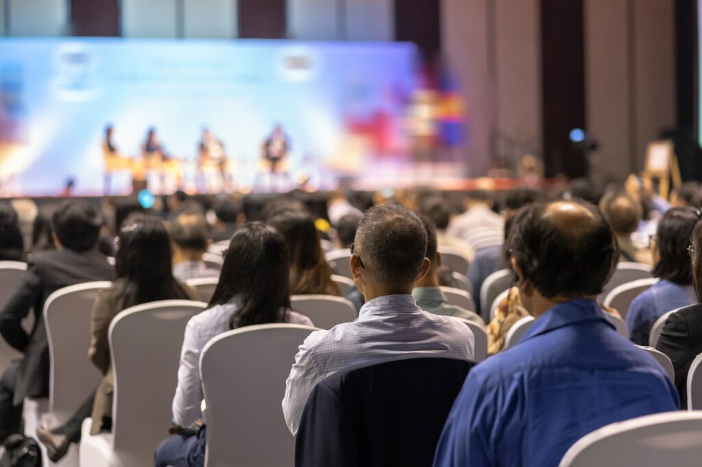 دعم الفريق لتحقيق اهدافكم من Bombina Events